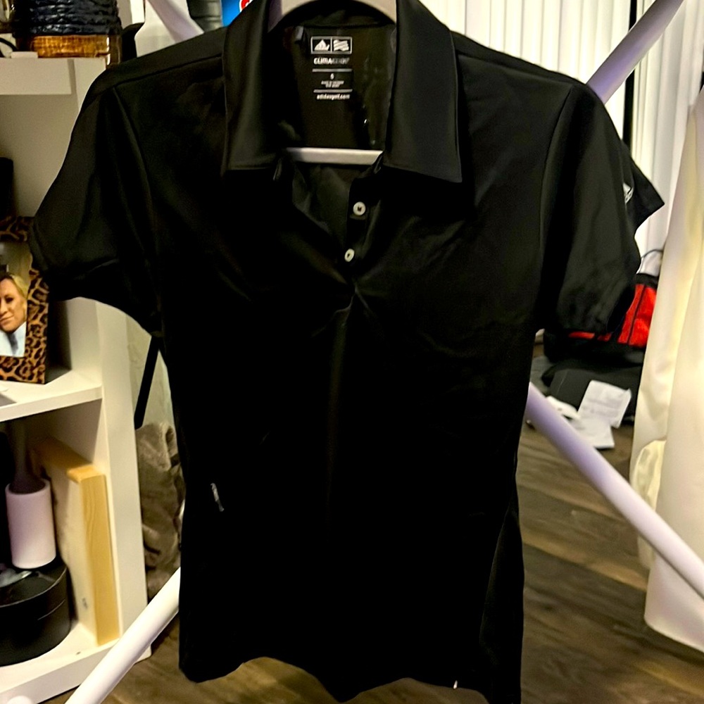 Adidas clima cool golf top in black size small.